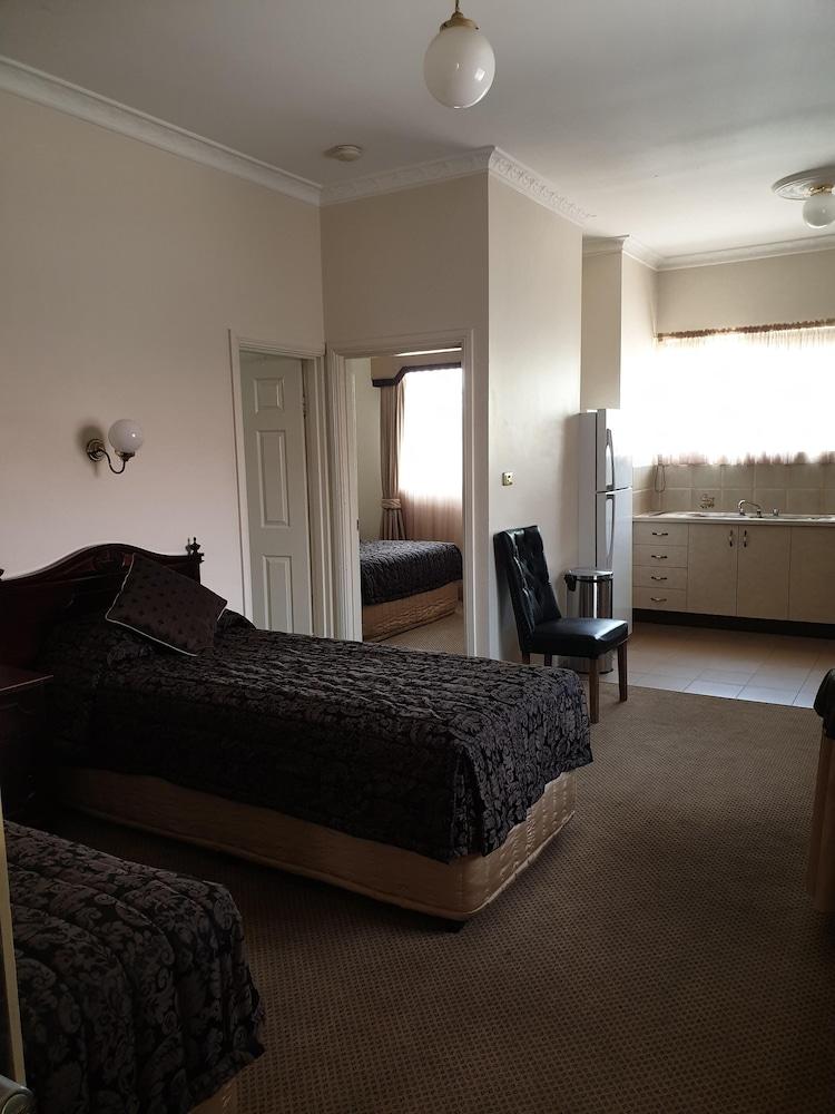Australian Heritage Motor Inn Dubbo Kültér fotó