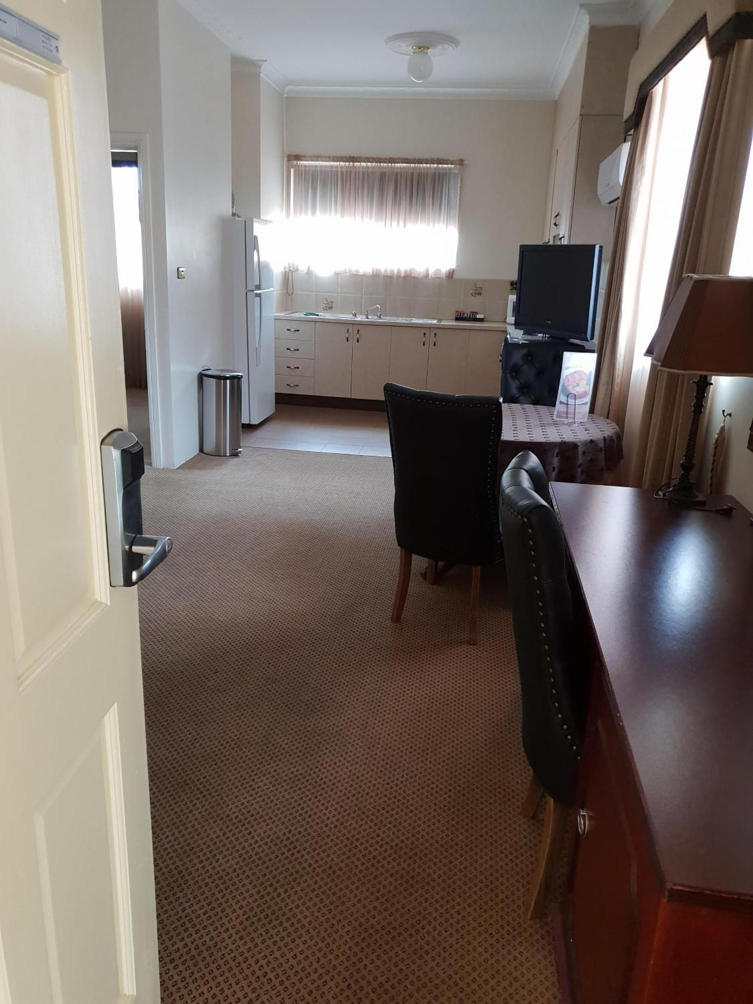 Australian Heritage Motor Inn Dubbo Szoba fotó